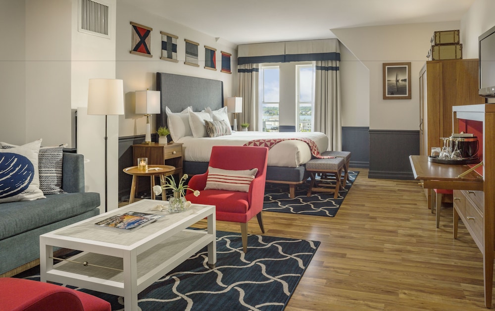 Junior Suite, 1 King Bed with Sofa bed