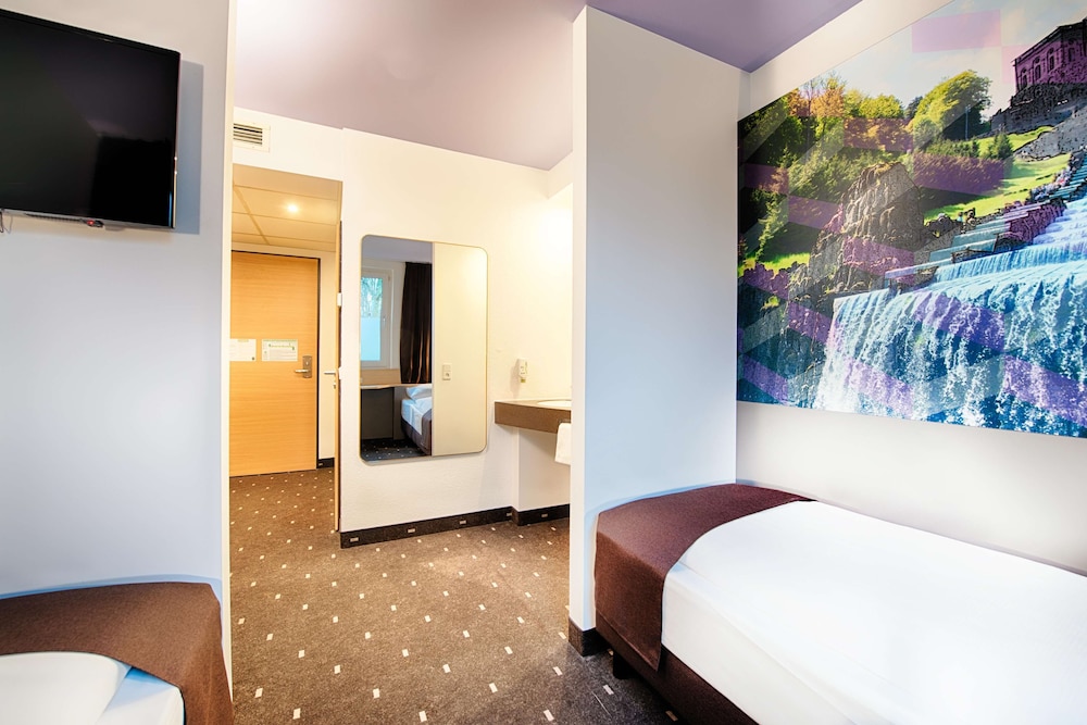 Twin Room - Photo 7