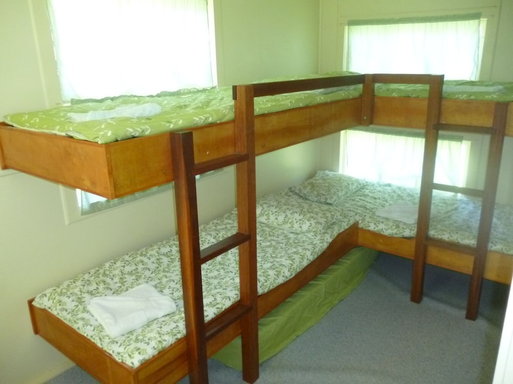 Westray Cabin (1 Queen and 4 Bunk Beds) photo 2