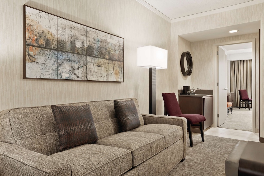 Premium Suite, 2 Double Beds, Non Smoking - Photo 9