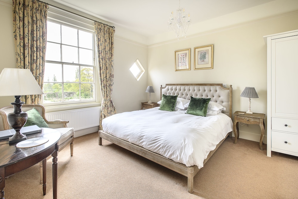 Classic Double Room (Hareplain)