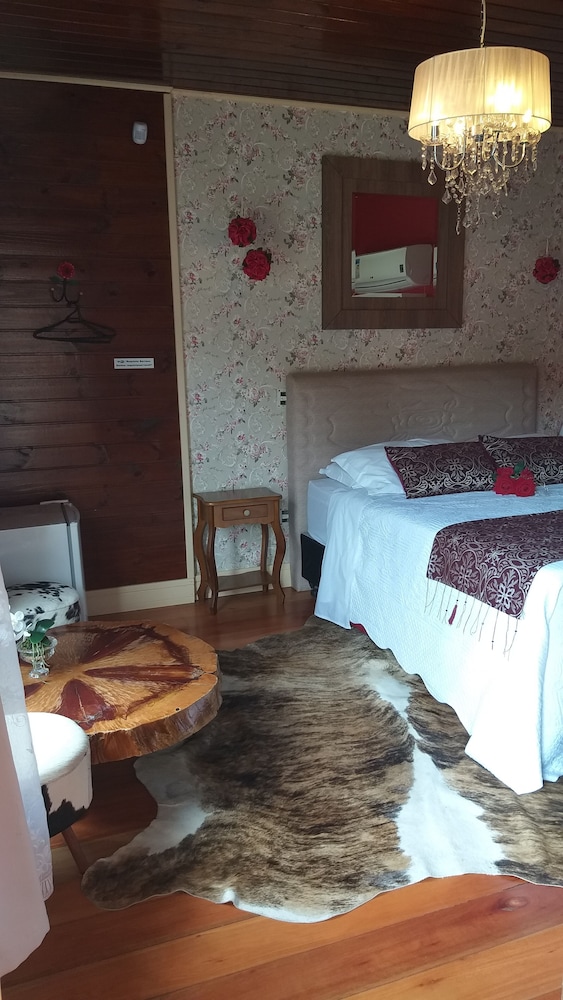 Deluxe Suite photo 1