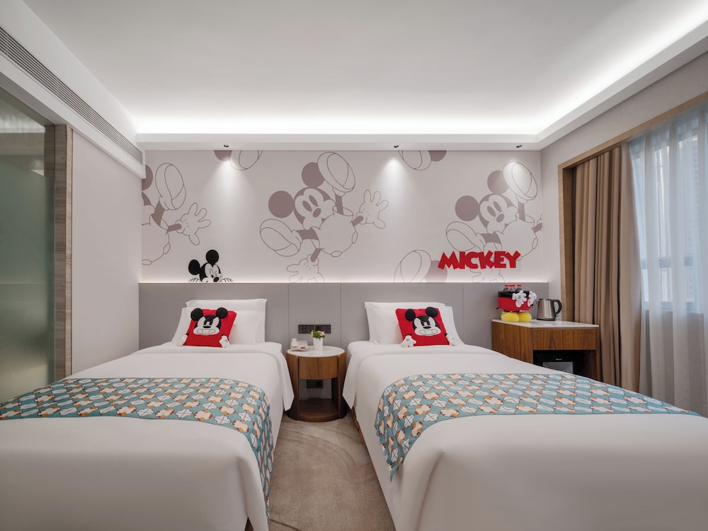 Artistic Family Twin Room - Photo 2
