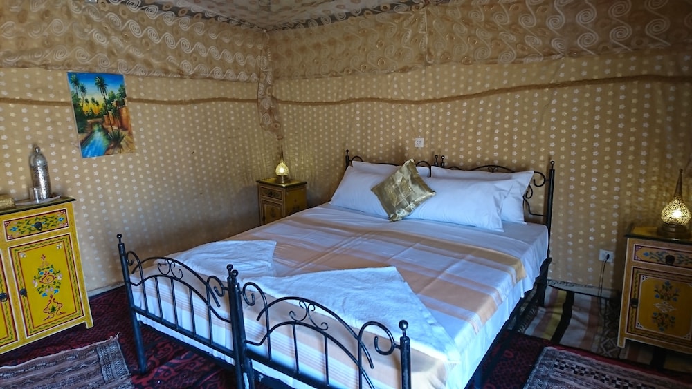 Deluxe Tent (Titrite) photo 3