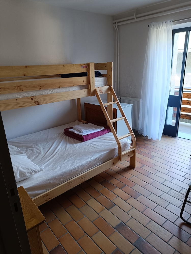 Economy Double Room photo 1