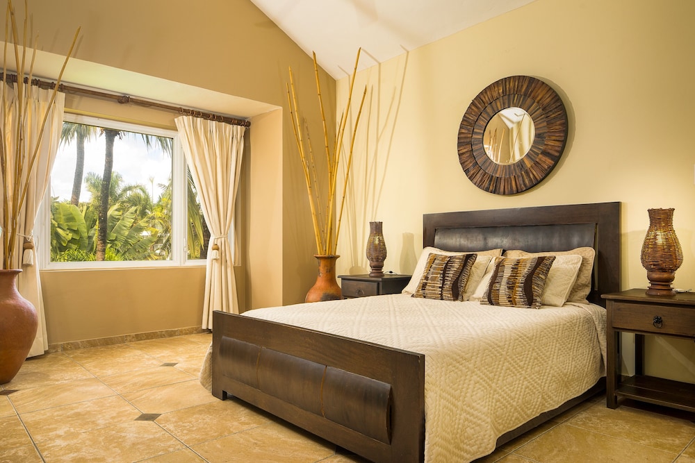 Deluxe Apartment, 3 Bedrooms, Pool View