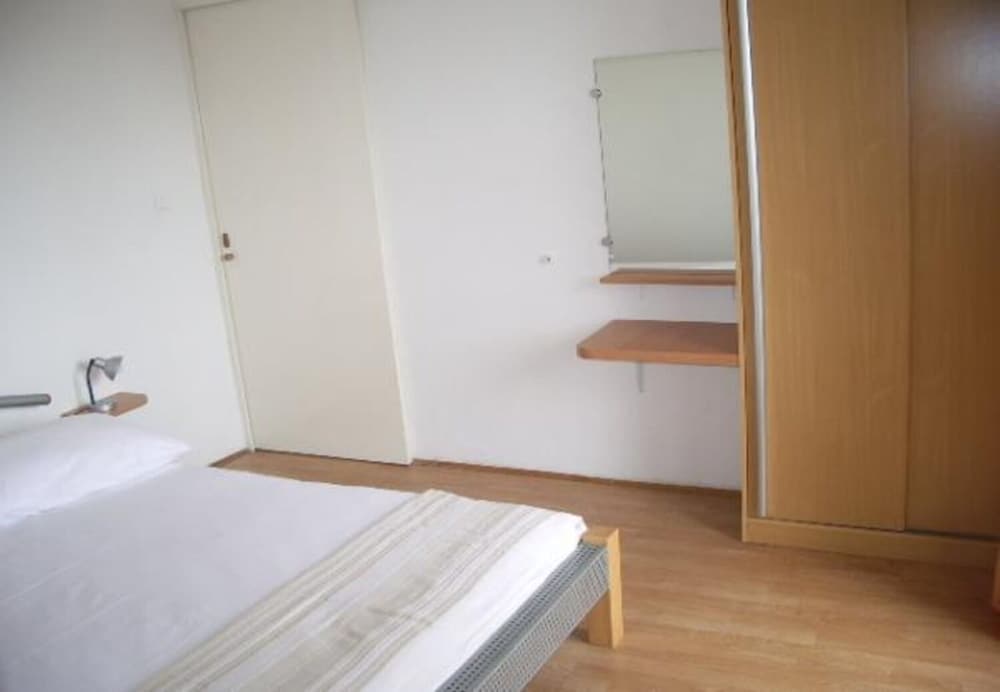 Apartment (Josip Ii - 150 M From Beach With Free)