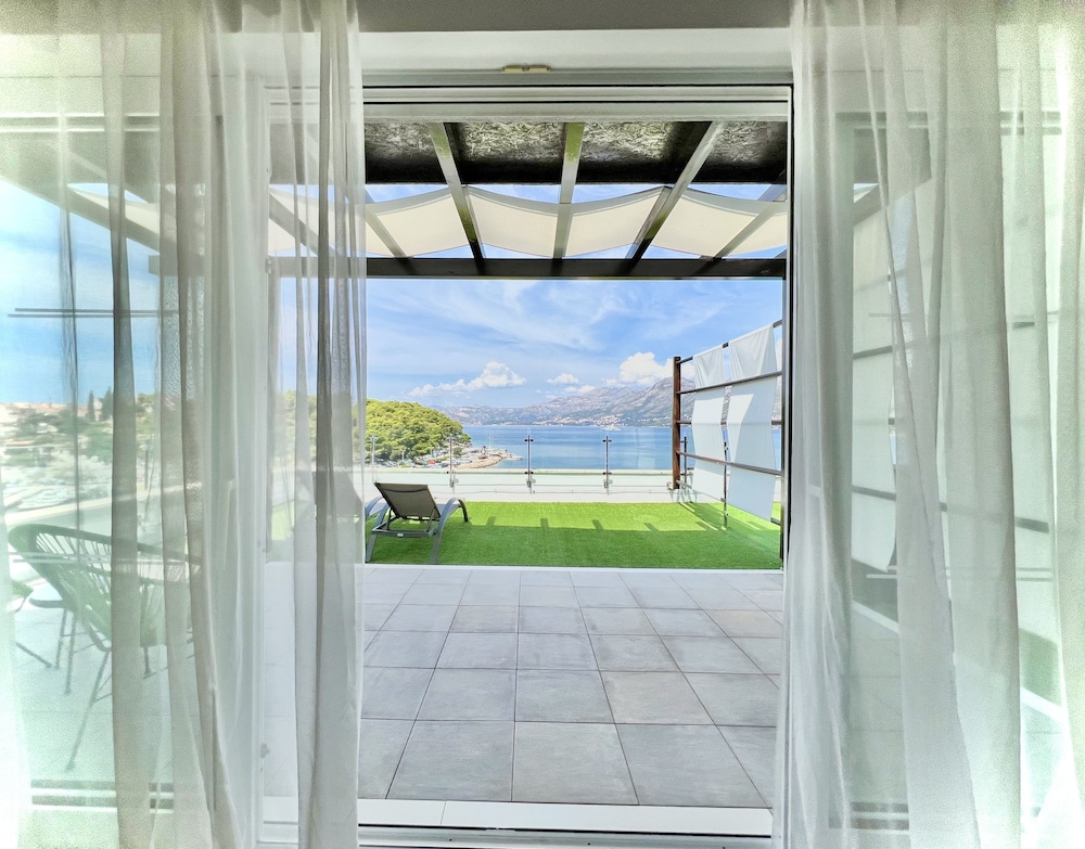 Executive Suite, Terrace, Sea View
