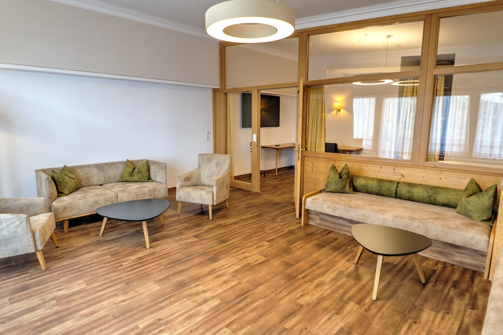 Deluxe Suite, Balcony, Mountain View photo 2