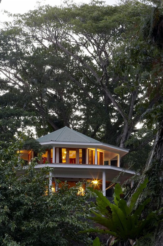 Treetop Villa