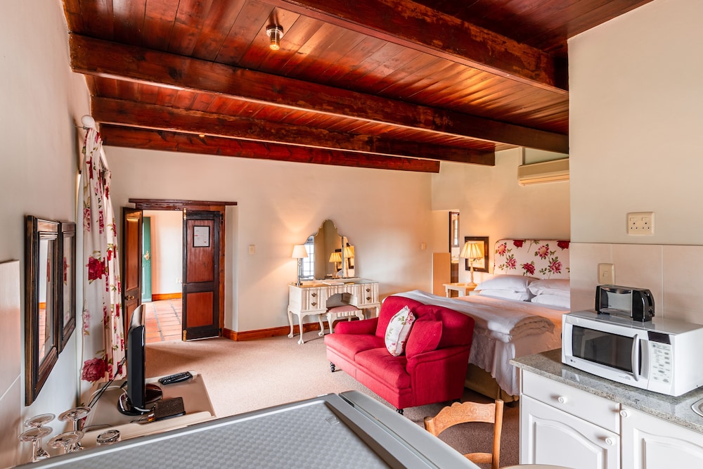Vineyard Cottage 6
