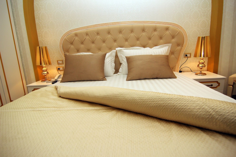 Superior Double Room, 1 King Bed, City View