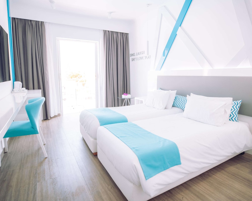 Superior Room - Photo 8
