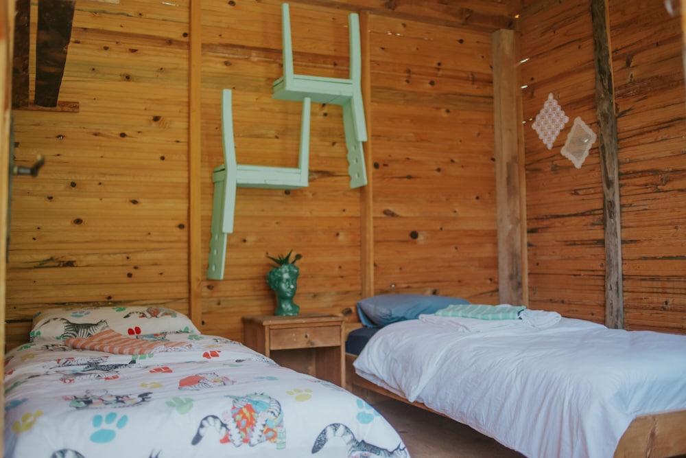 Bungalow (2 Twin Beds, Sea View, HIP HOP)