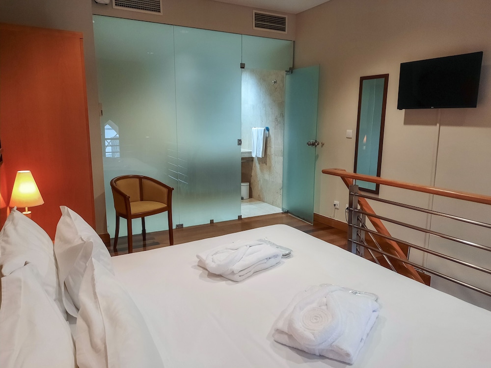 Suite - Photo 6