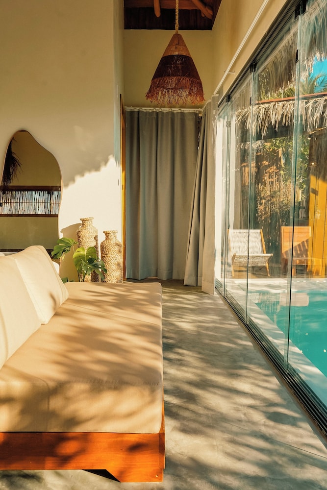 Deluxe Room, Patio, Pool View photo 2
