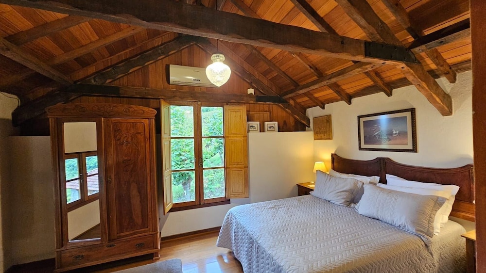 Villa photo 3