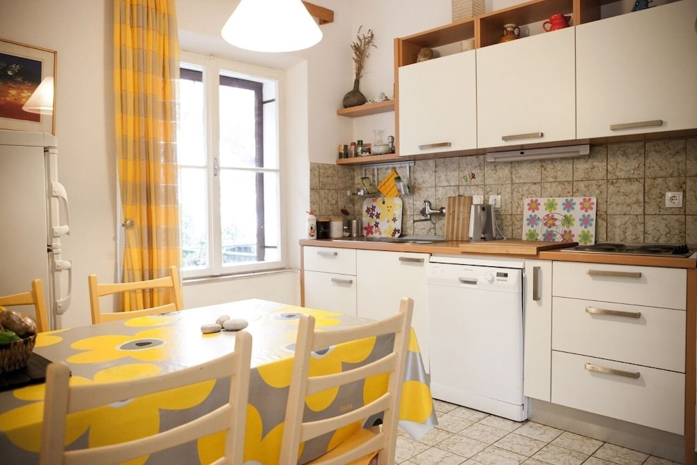 Apartment (Ivica - 40 m from beach - A1(4)) photo 2