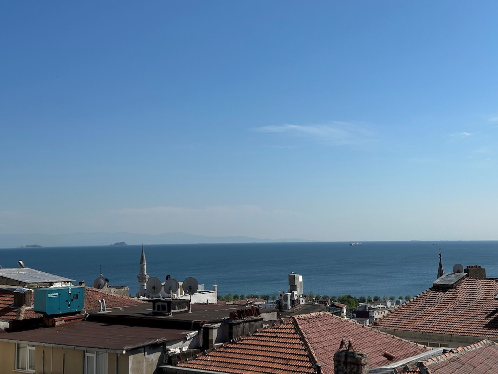 Superior Triple Room, Sea View photo 3