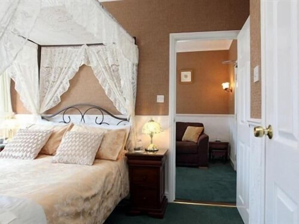 Family Suite, Ensuite (1st Floor)
