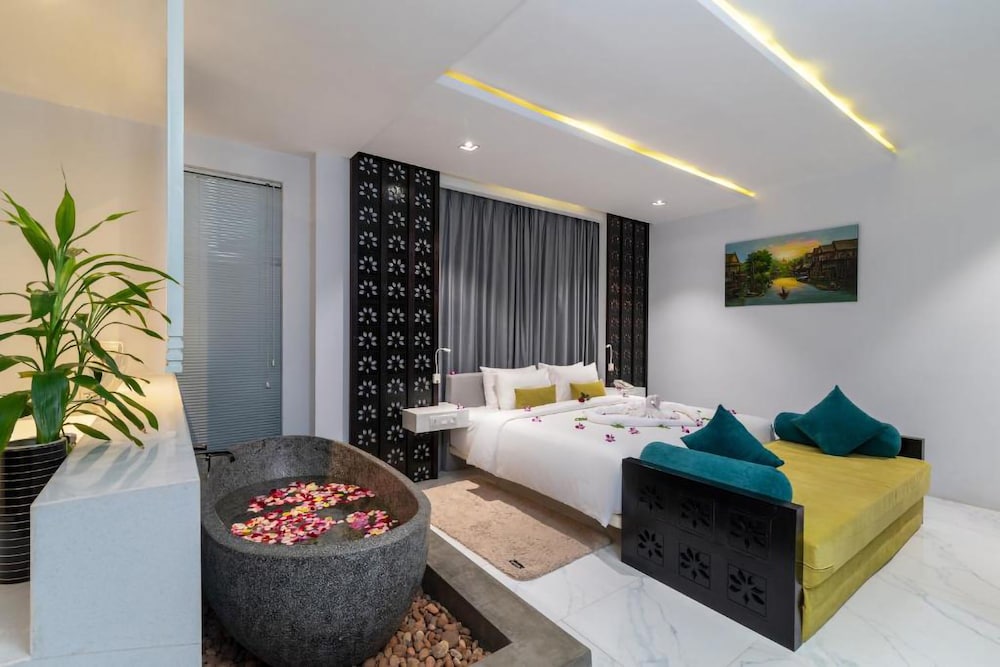 Executive Suite photo 2