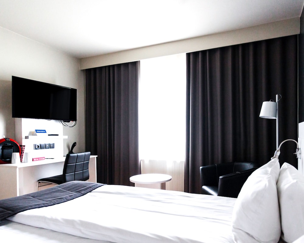 Superior Room, 1 Double Bed, Non Smoking - Photo 1