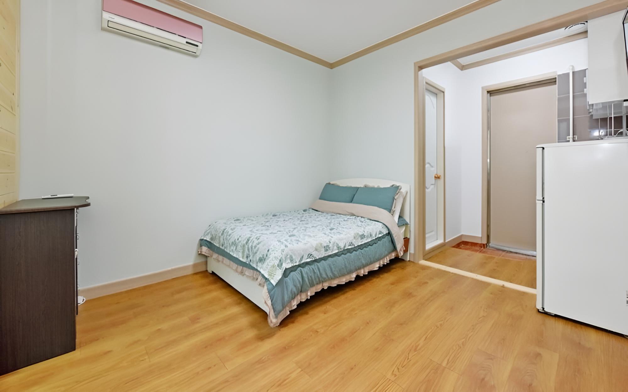 Room (No 209 Lilac (Ocean View)) photo 1
