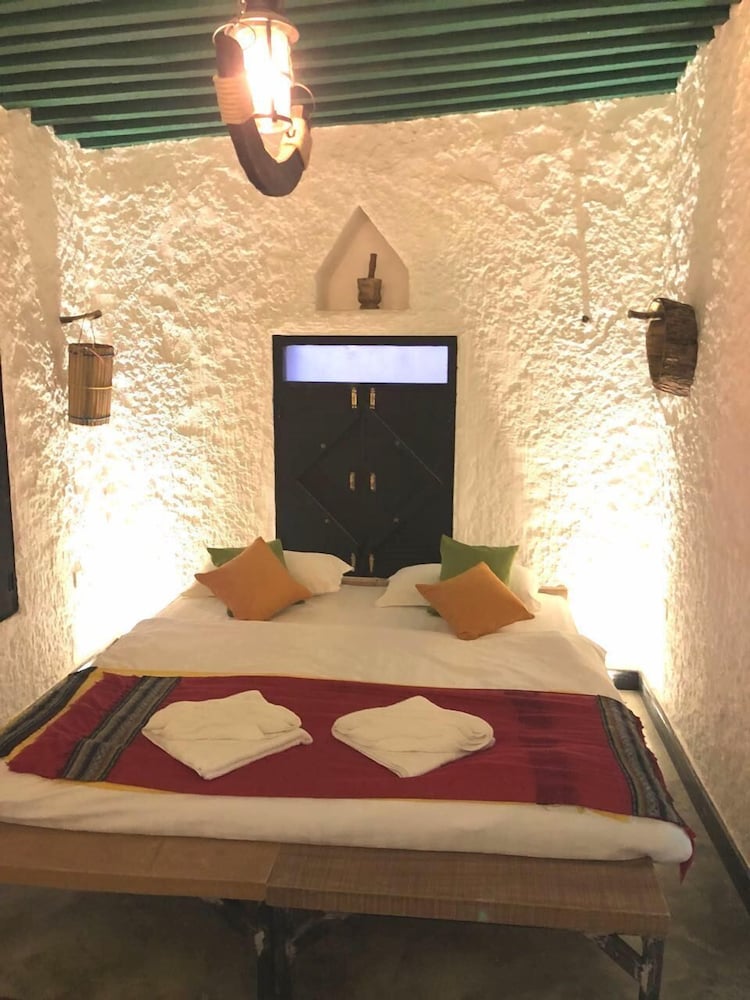 Standard Double or Twin Room - Photo 1