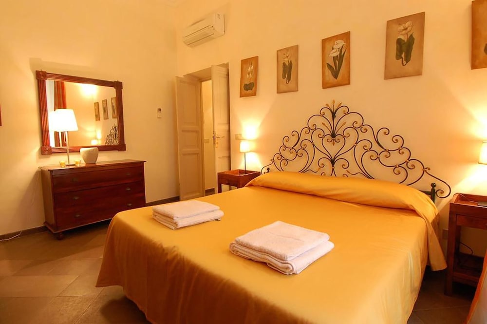 Apartment (1 Bedroom)