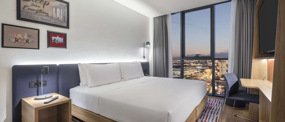 Superior Room, 1 King Bed