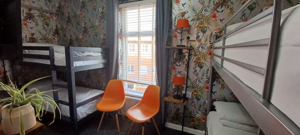 Twin Room, Ensuite - Photo 9