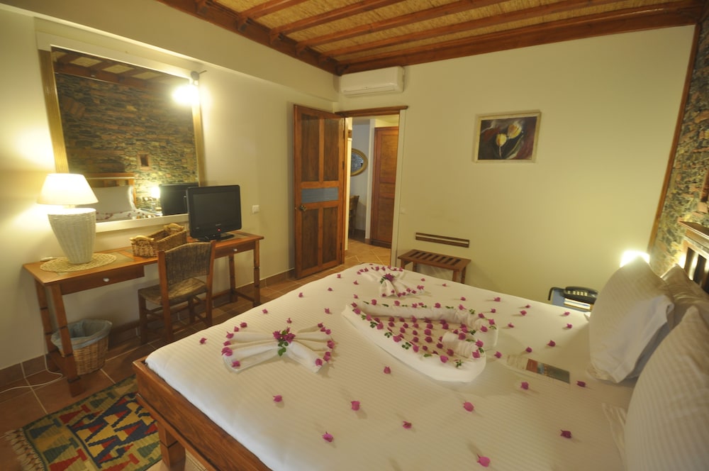 Suite, Garden View - Photo 10