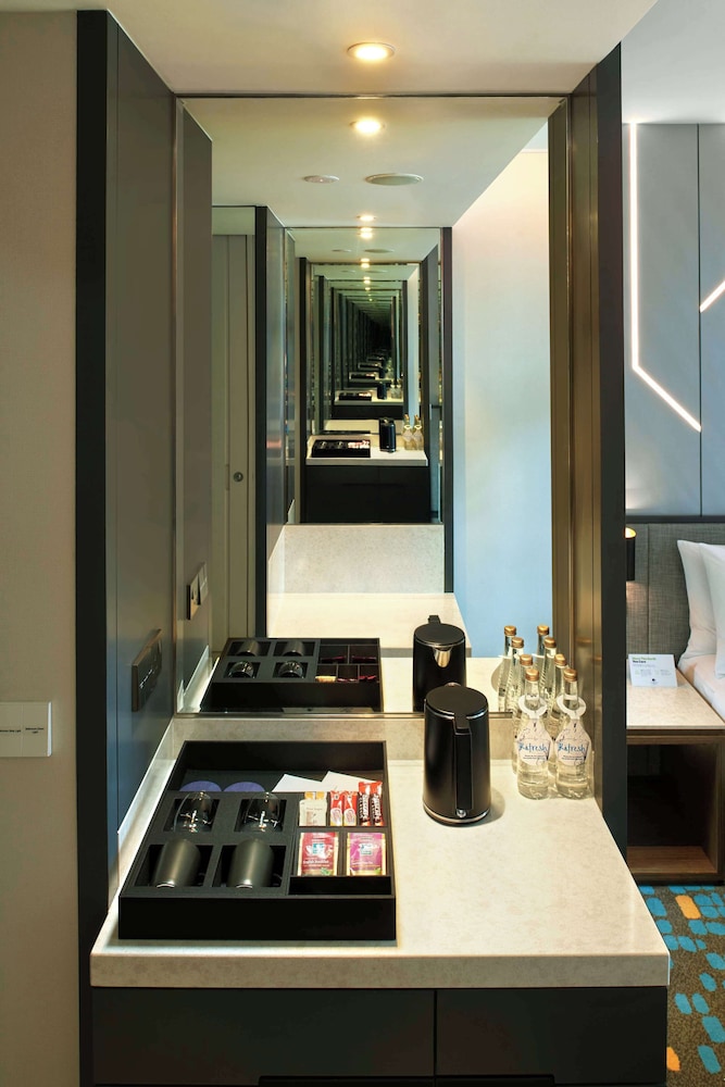 King Deluxe Room Park View - Photo 3