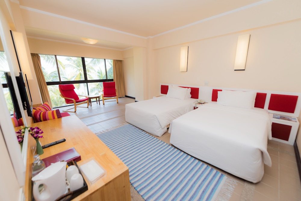 Premier Seaview - Photo 6