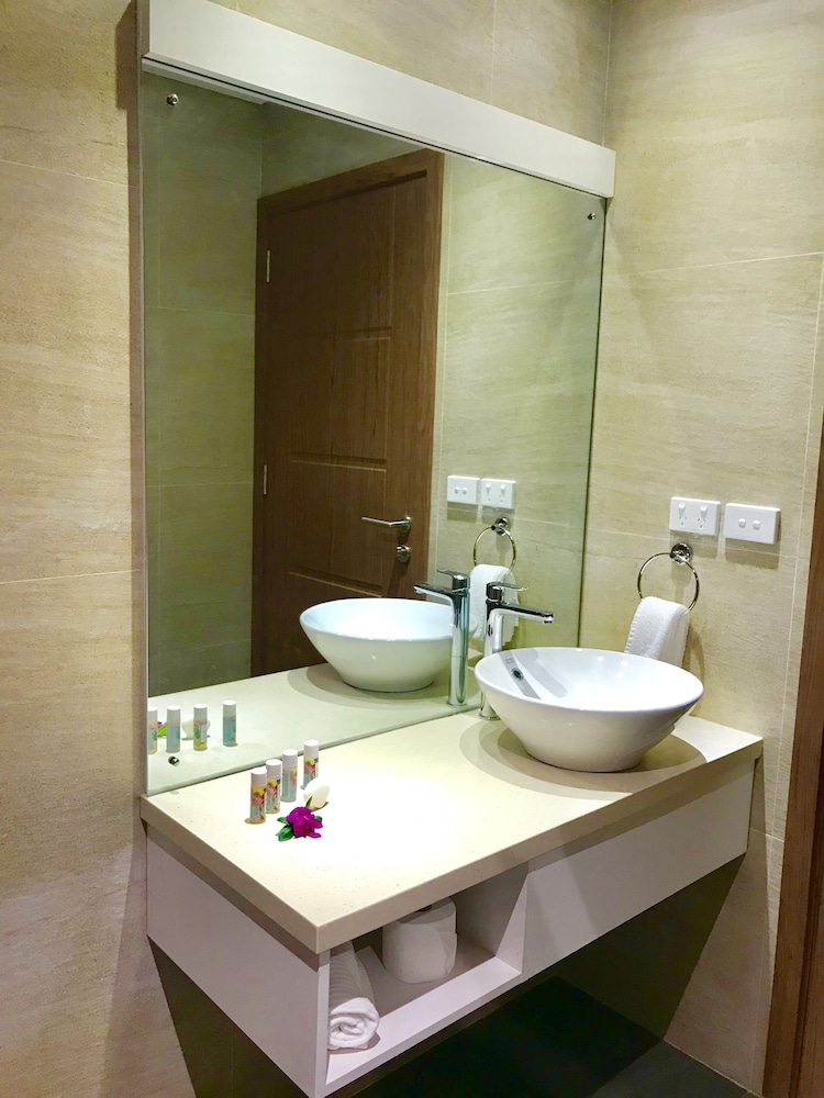 Seaview Villas - Photo 8