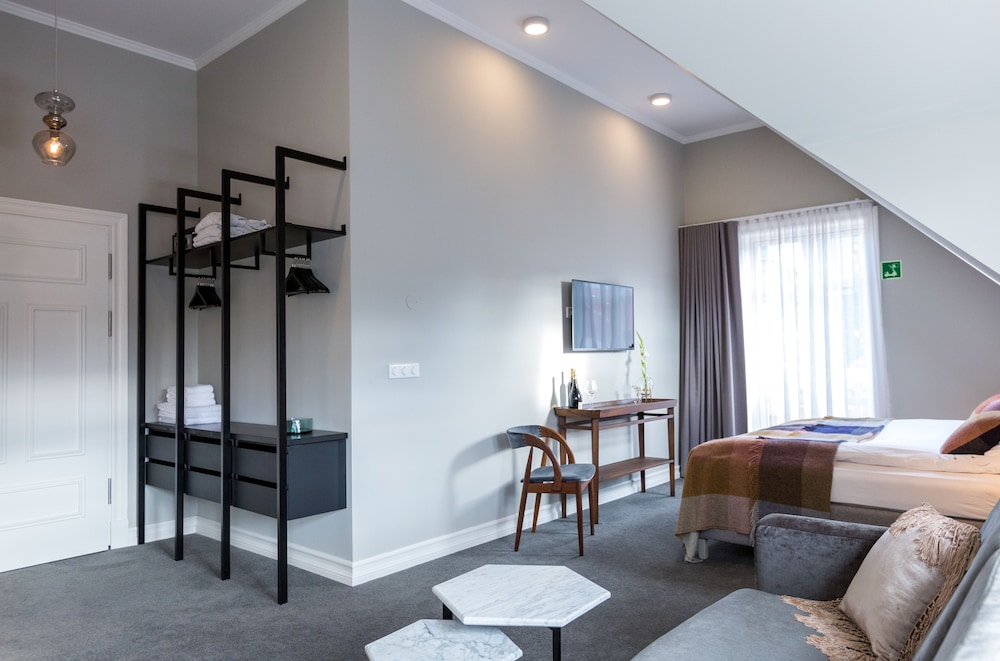 Junior Suite - Photo 11