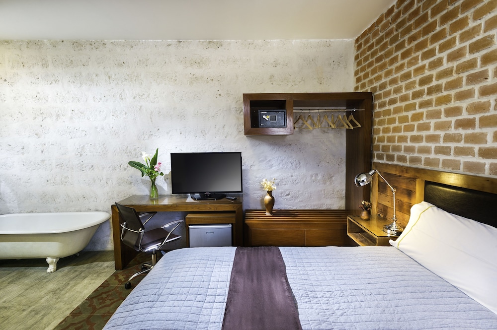 Deluxe Double Room, 1 Double Bed - Photo 4
