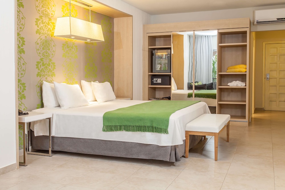 Premium Room (Extra Bed 2 Adults + 1 Child) photo 3