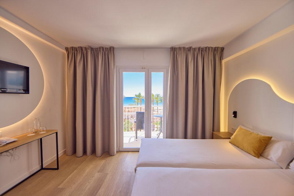 Standard Double Room, Pool View