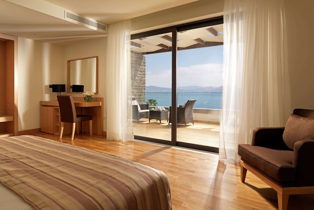 Deluxe Room, Sea View photo 3