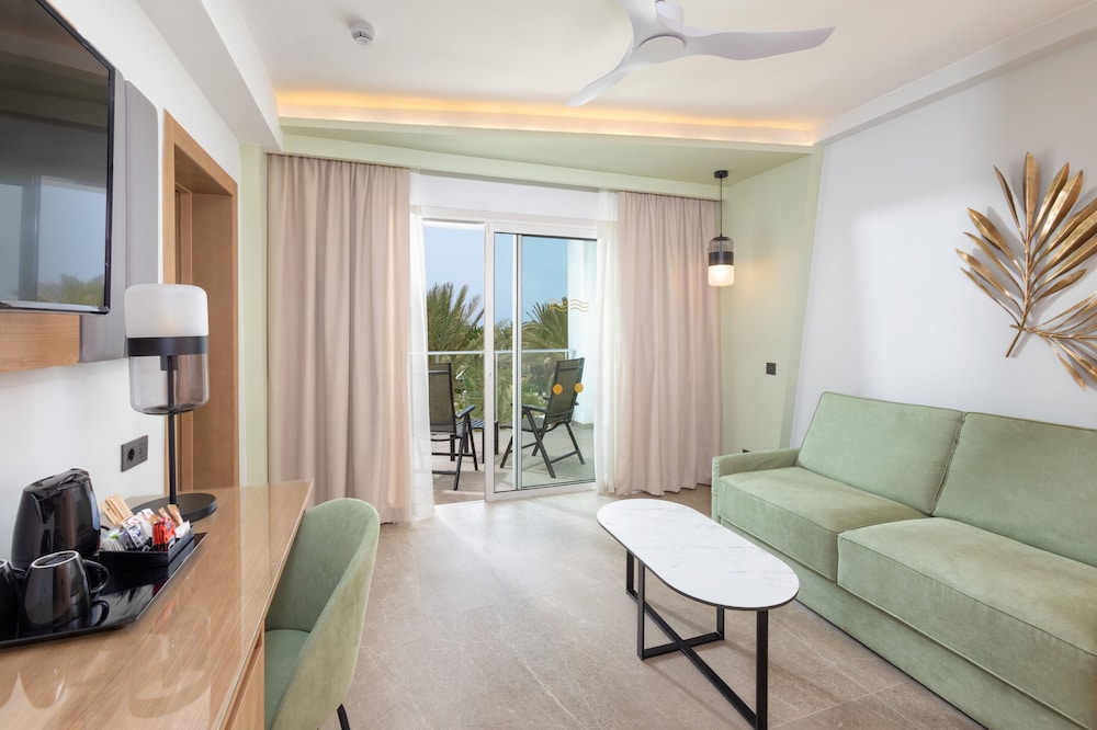 Junior Suite, Balcony, Garden View - Photo 5