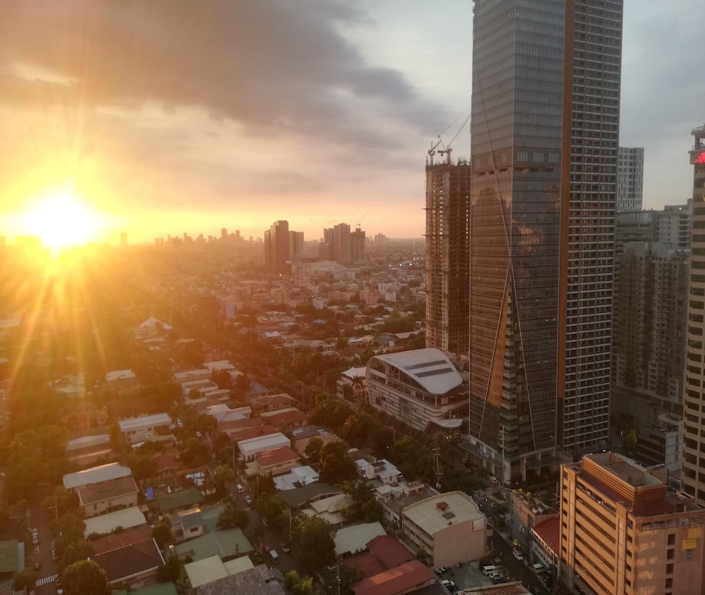 Romantic Room, 1 Queen Bed, Non Smoking, City View (NO FRONT DESK, ONLY SELF CHECKIN) photo 3