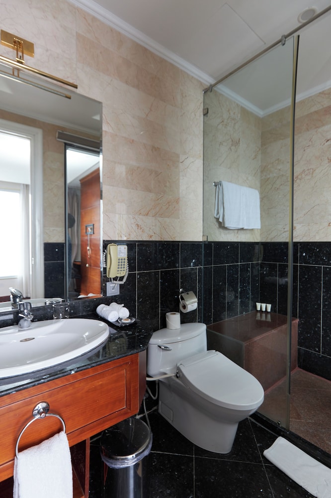 Presidential Apartment, 2 Bedrooms, City View photo 2
