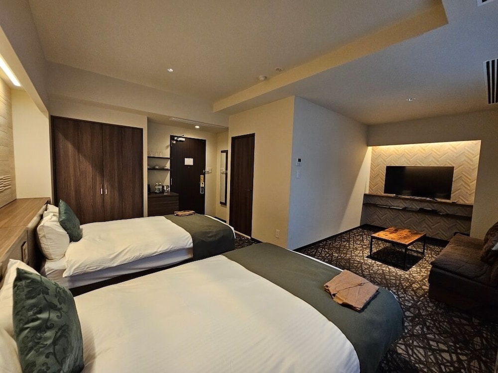 Annex Superior Twin Room photo 3