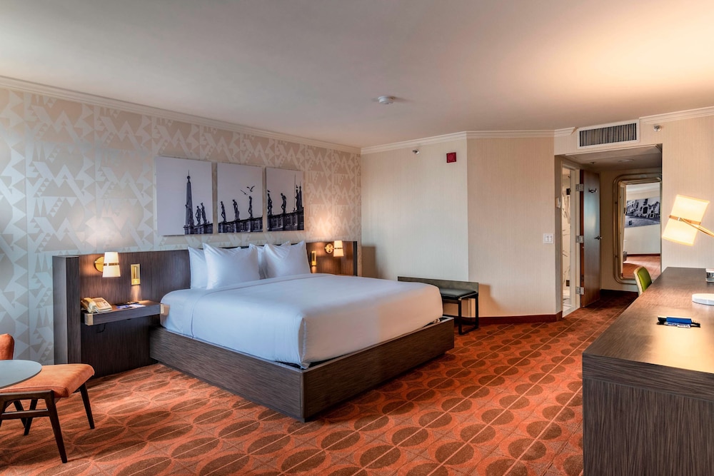 King Room With Bath Tub - Disability Access