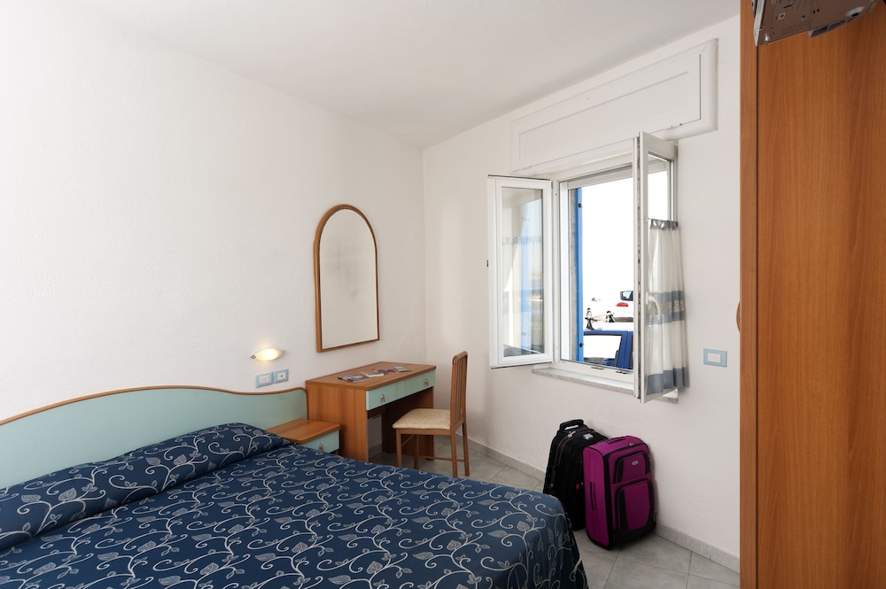 Studio (Private Room 4 persons) photo 3