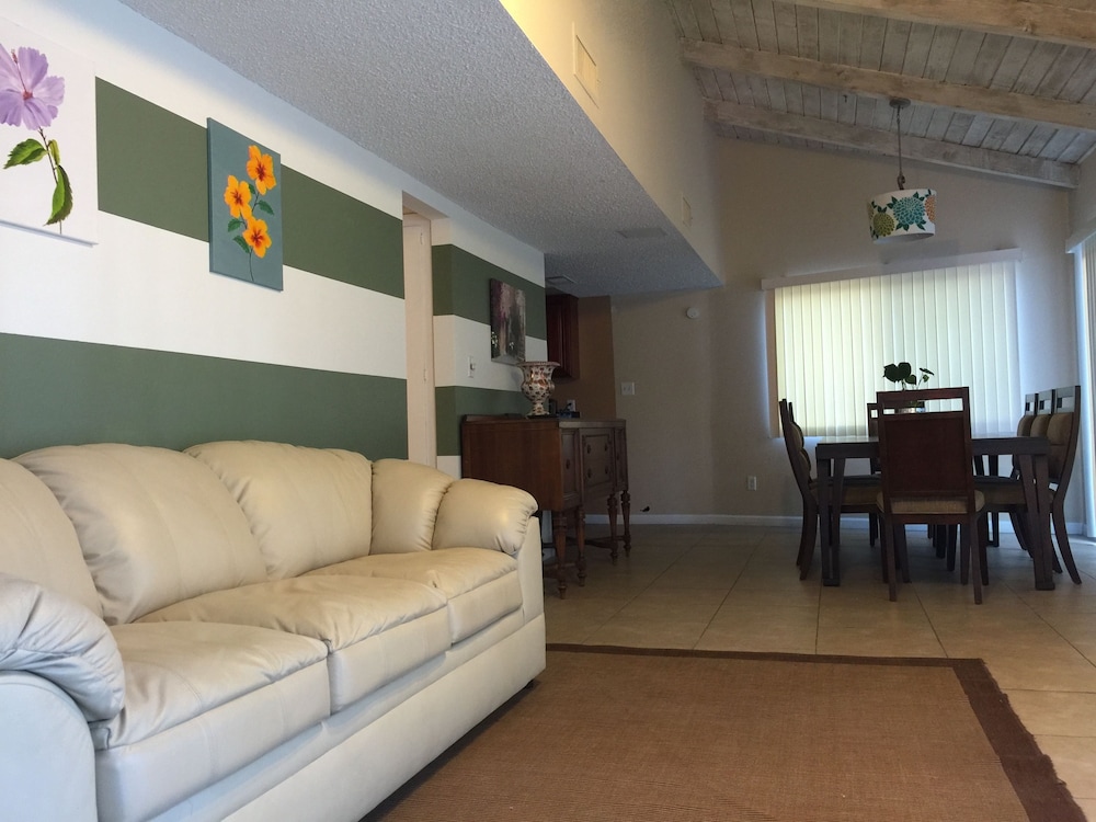 Villa, 1 Bedroom photo 1