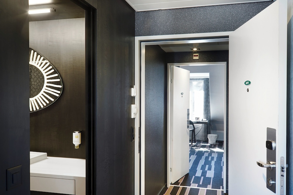 LIFESTYLE Family Suite thumbnail 5