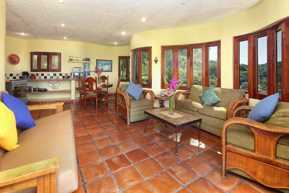 Luxury Bungalow, 1 Bedroom, Non Smoking, Mountain View photo 2