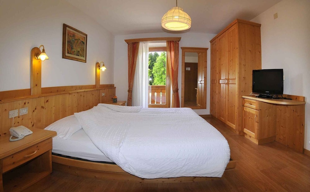 Double or Twin Room photo 1